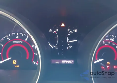 2013 Toyota Highlander Se V6 z USA, uszkodzony, nr VIN 5TDZK3EH7DS122679